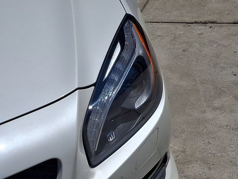 Used 2014 Mercedes-Benz SL 550 image 9