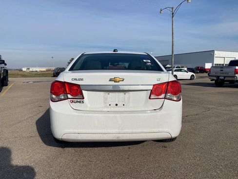 Used 2015 Chevrolet Cruze LT image 9