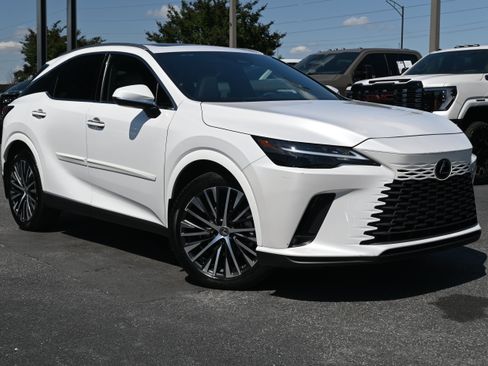 Used 2023 Lexus RX 350 Premium Plus w/ Accessory Package AWD/4WD image 2