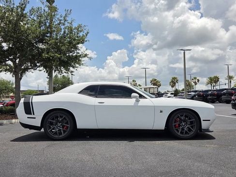 Used 2018 Dodge Challenger R/T Scat Pack RWD image 7