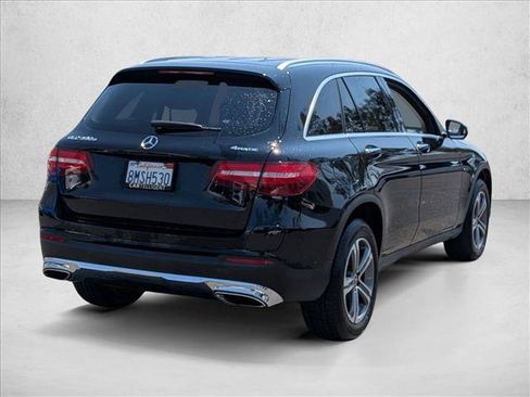 Used 2019 Mercedes-Benz GLC 350e 4MATIC image 5