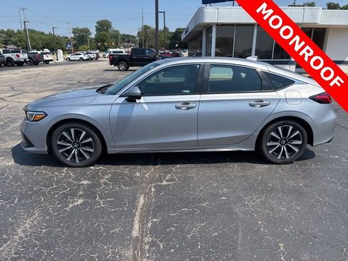 Used 2022 Honda Civic EX-L image 2