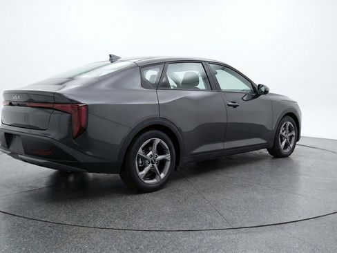 Used 2025 Kia K4 FWD image 9