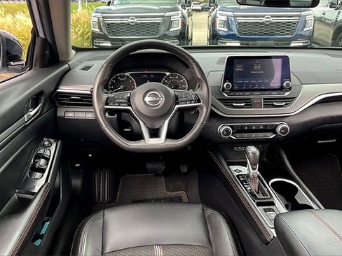 Certified 2024 Nissan Altima 2.5 SR image 8