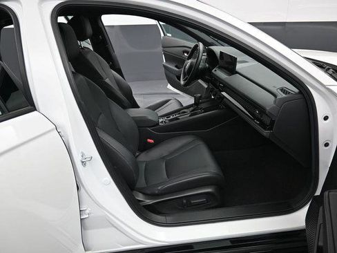 Used 2025 Honda Accord Sport image 34