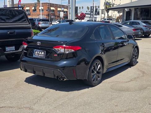 Used 2023 Toyota Corolla SE FWD image 4