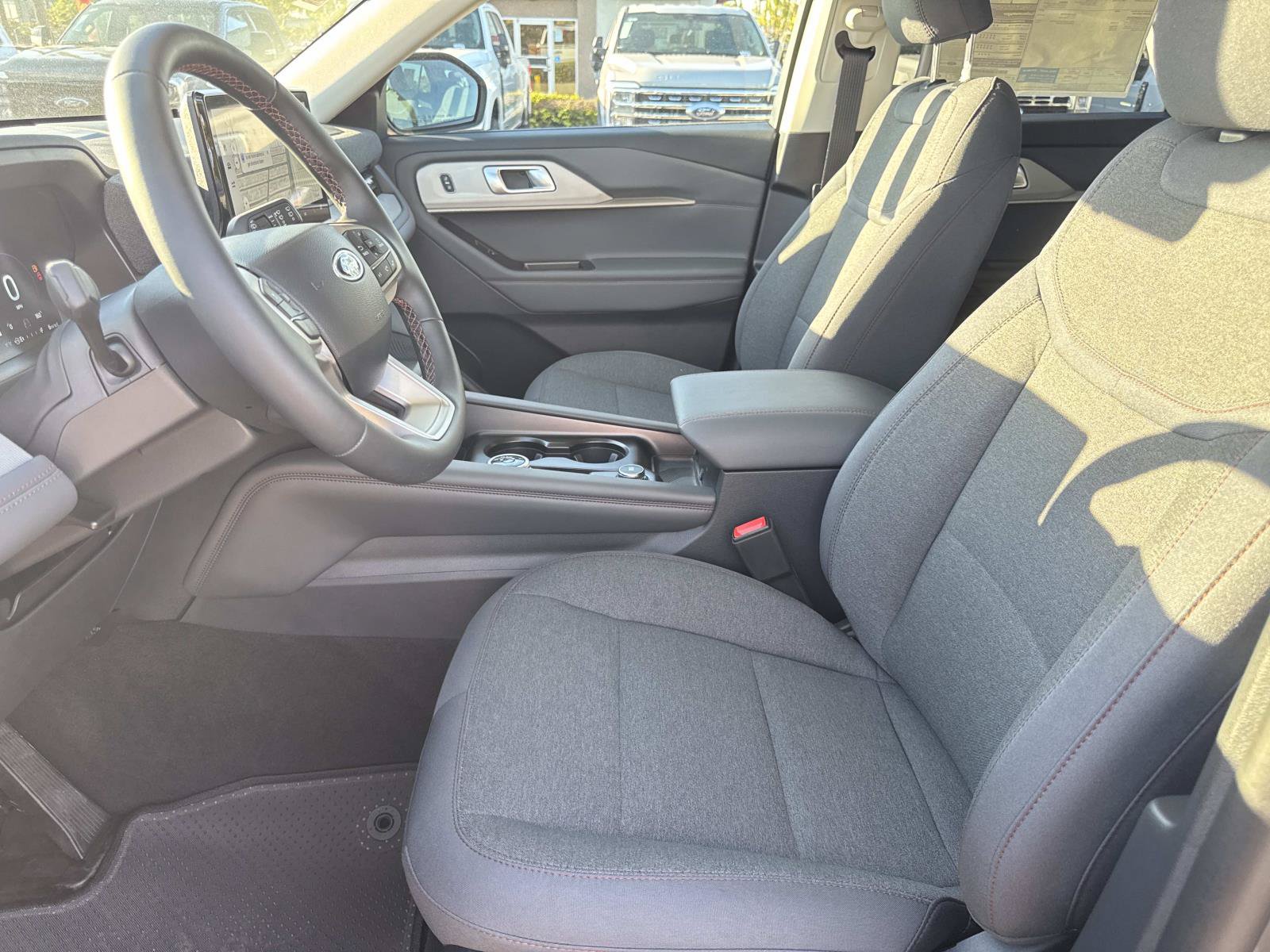New 2026 Ford Explorer Active RWD image 17