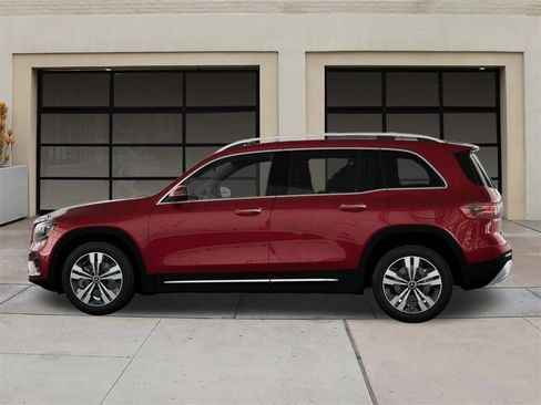 New 2025 Mercedes-Benz GLB 250 image 33