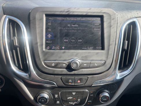 Used 2023 Chevrolet Equinox LT image 12