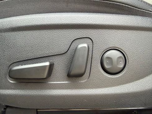 Used 2021 Hyundai Santa Fe SEL w/ Convenience + Premium Package FWD image 6