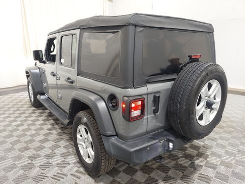 Used 2021 Jeep Wrangler Unlimited Sport AWD/4WD image 3