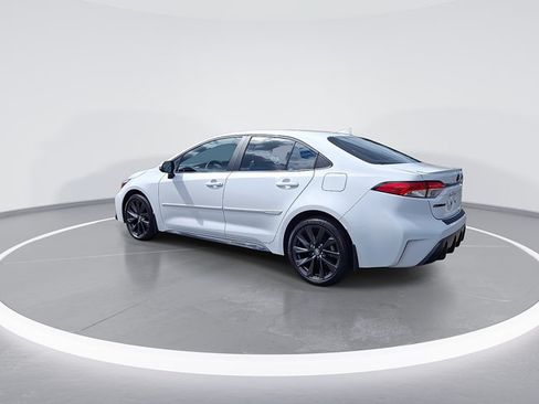 Used 2024 Toyota Corolla SE FWD image 7