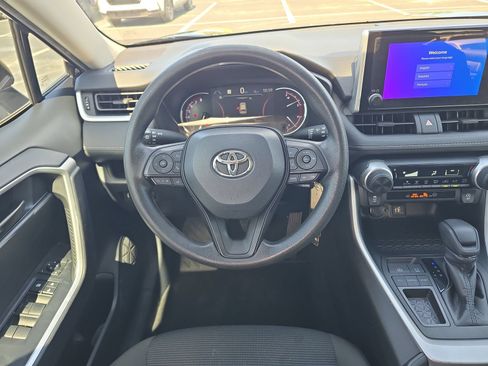 Used 2024 Toyota RAV4 LE FWD image 10