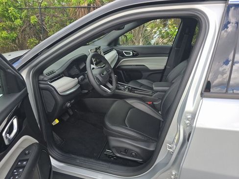 Used 2026 Jeep Compass Limited image 5