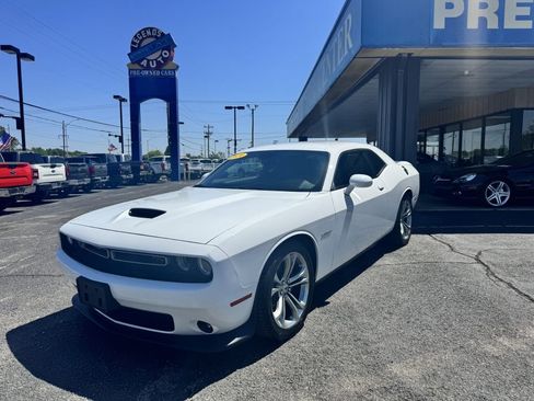 Used 2020 Dodge Challenger R/T image 3