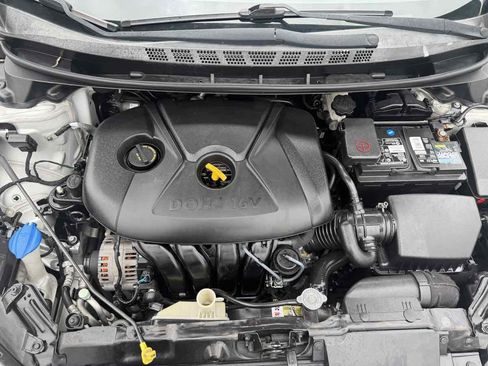 Used 2015 Hyundai Elantra SE w/ Option Group 02 FWD image 24