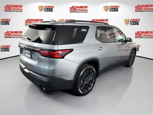 Used 2023 Chevrolet Traverse RS AWD/4WD image 18