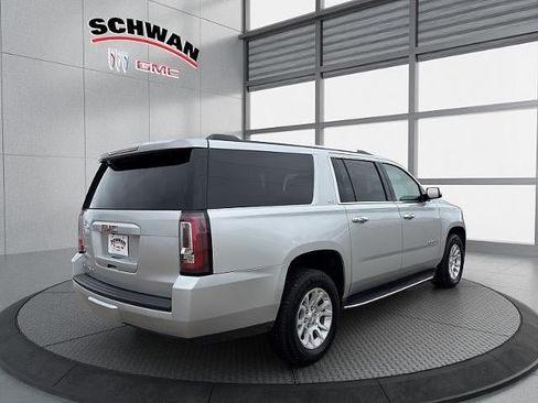 Used 2019 GMC Yukon XL SLT w/ Open Road Package AWD/4WD image 4