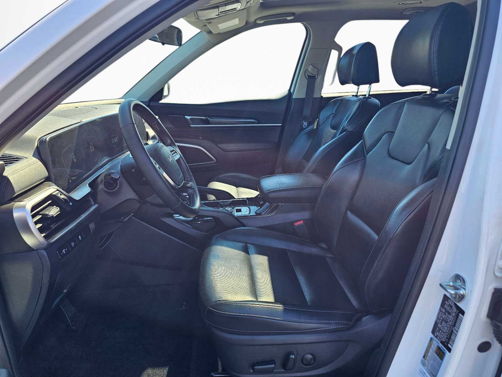 Certified 2024 Kia Telluride S w/ S Sunroof Package FWD image 16