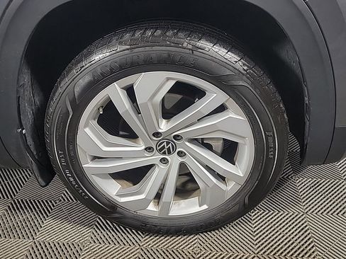 Used 2022 Volkswagen Atlas SE w/ Panoramic Sunroof Package image 3