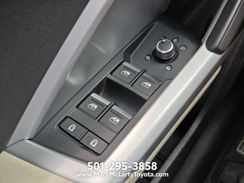 Used 2021 Audi Q3 2.0T Premium Plus w/ Premium Plus Package AWD/4WD image 26
