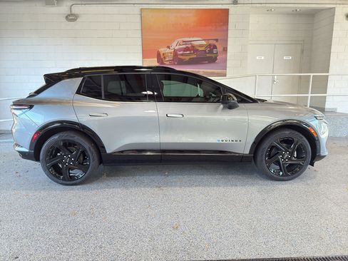 New 2026 Chevrolet Equinox EV RS image 10