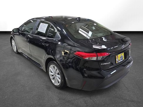 Used 2023 Toyota Corolla XLE FWD image 8