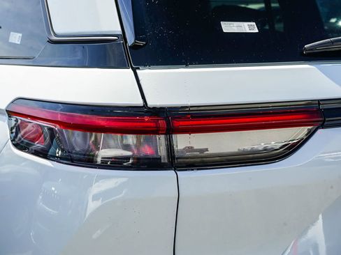 New 2026 Jeep Grand Cherokee Limited Reserve image 7