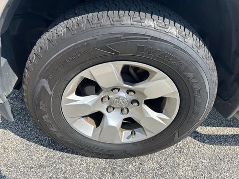 Used 2020 RAM 1500 Big Horn RWD image 4