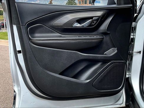 Used 2020 GMC Terrain SLT image 18