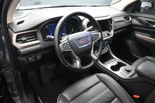 Used 2020 GMC Acadia Denali AWD/4WD image 9