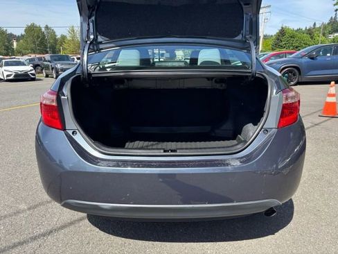 Used 2018 Toyota Corolla LE image 24