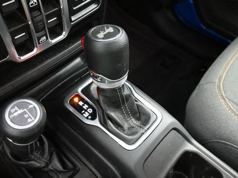 Used 2026 Jeep Wrangler Unlimited Sport AWD/4WD image 18