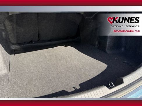 Used 2025 Chevrolet Malibu LT FWD image 33