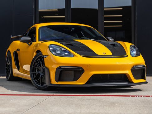 Certified 2025 Porsche 718 Cayman GT4 RS RWD image 6