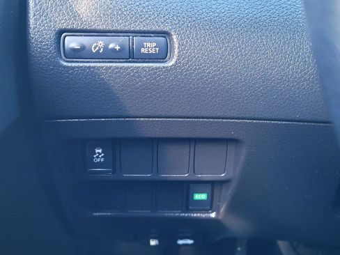 Used 2019 Nissan Rogue Sport S FWD image 30