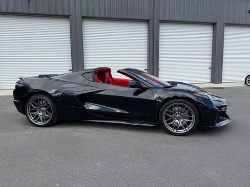 Used 2026 Chevrolet Corvette Z06 image 25