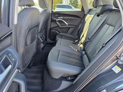 Certified 2025 Audi Q5 Premium Plus w/ Premium Plus AWD/4WD image 19