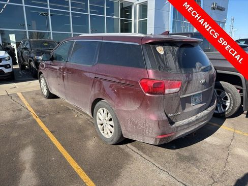 Used 2016 Kia Sedona EX image 5