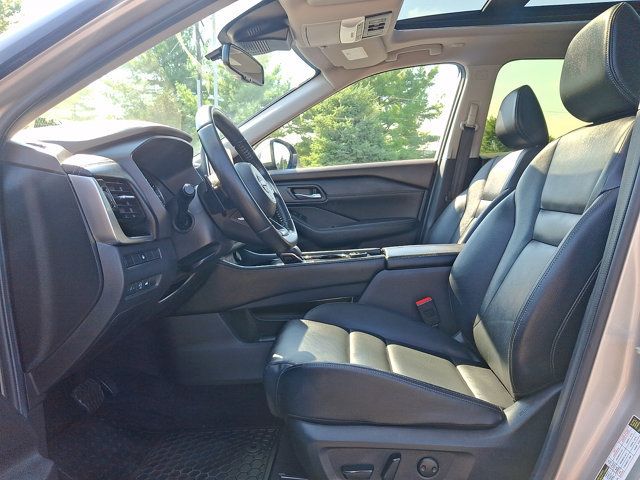 Certified 2023 Nissan Rogue SL AWD/4WD image 13
