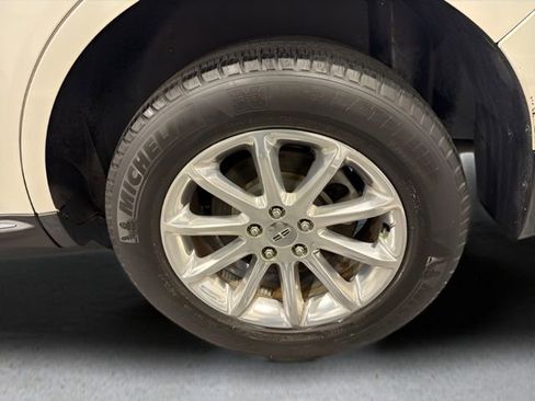 Used 2014 Lincoln MKX FWD w/ Equipment Group 101A image 35