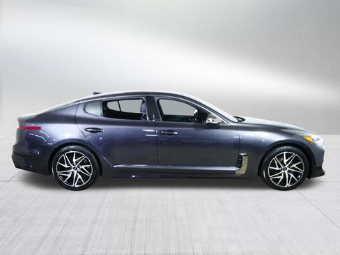Used 2022 Kia Stinger GT-Line w/ Sun & Sound Package AWD/4WD image 8