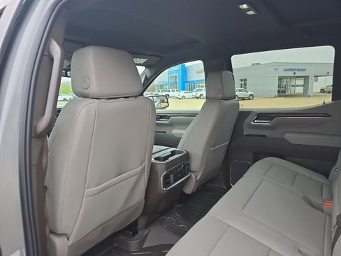 New 2026 GMC Sierra 1500 SLT w/ SLT Premium Package image 10