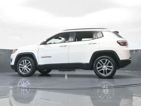 Used 2020 Jeep Compass Latitude FWD image 57