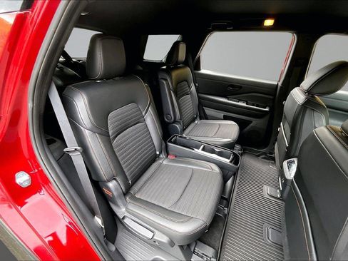 Used 2023 Nissan Pathfinder Rock Creek AWD/4WD image 28
