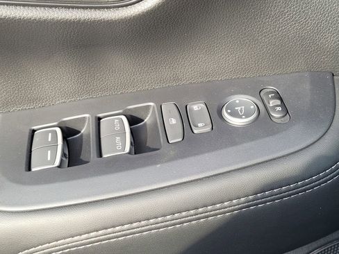 New 2026 Honda HR-V EX-L image 14