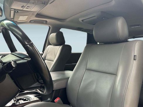 Used 2011 Toyota Sequoia Limited image 5