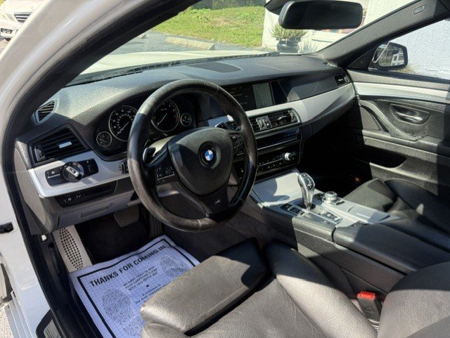 Used 2011 BMW 550i Sedan RWD image 10