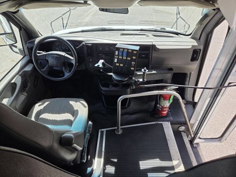 Used 2007 Chevrolet Express 3500 w/ School Bus Package RWD image 9