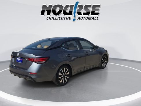 Used 2025 Nissan Sentra SV w/ SV Premium Package FWD image 8